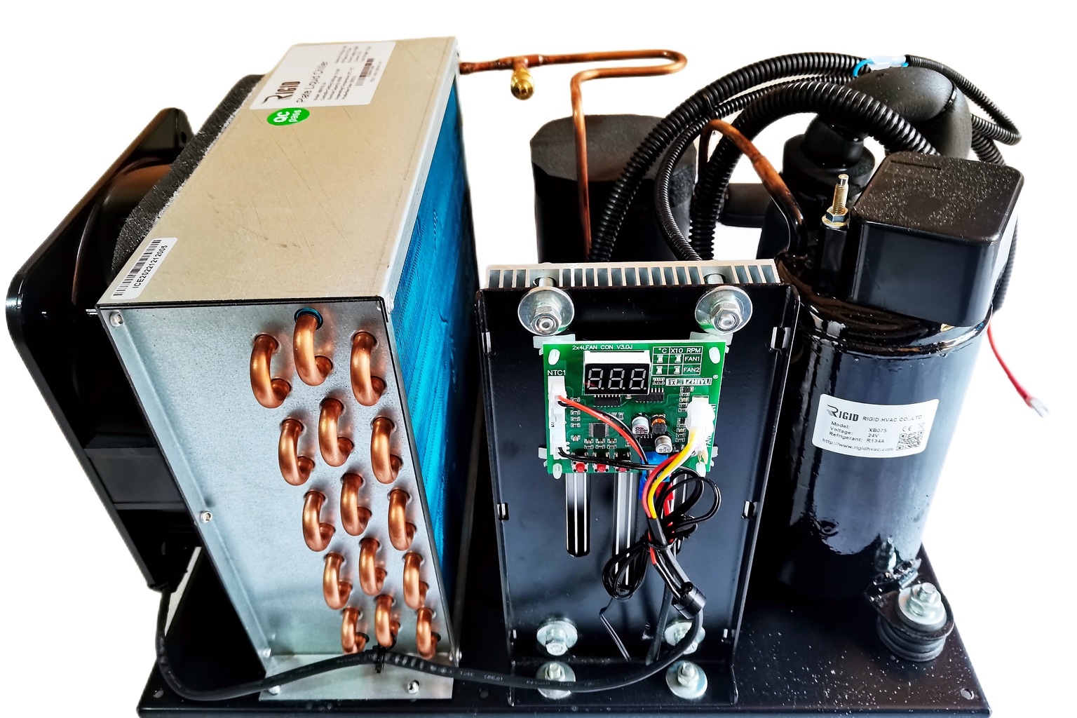 Compact liquid chiller module holding a stable setpoint for analytical instrument cooling