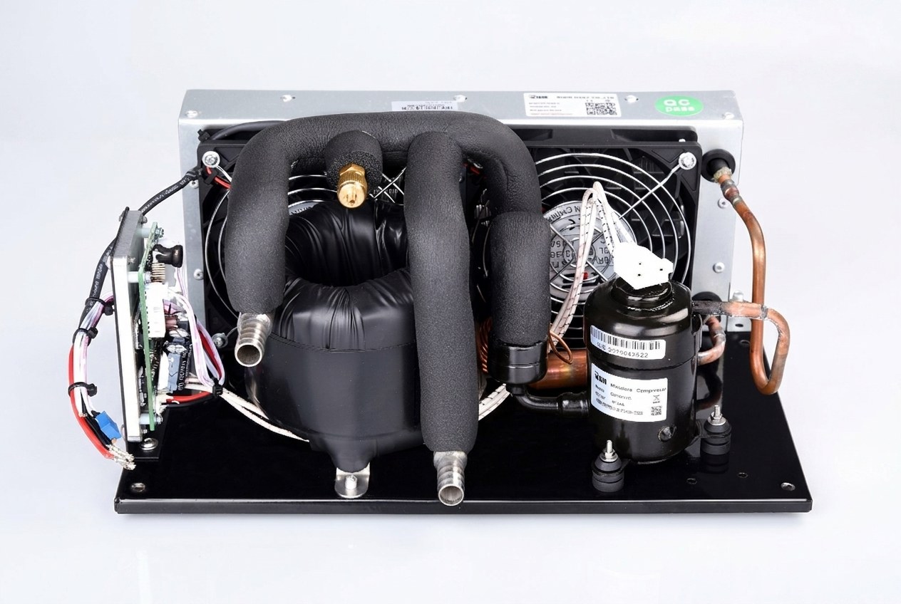 RIGID compact liquid chiller installed in a laboratory cooling application