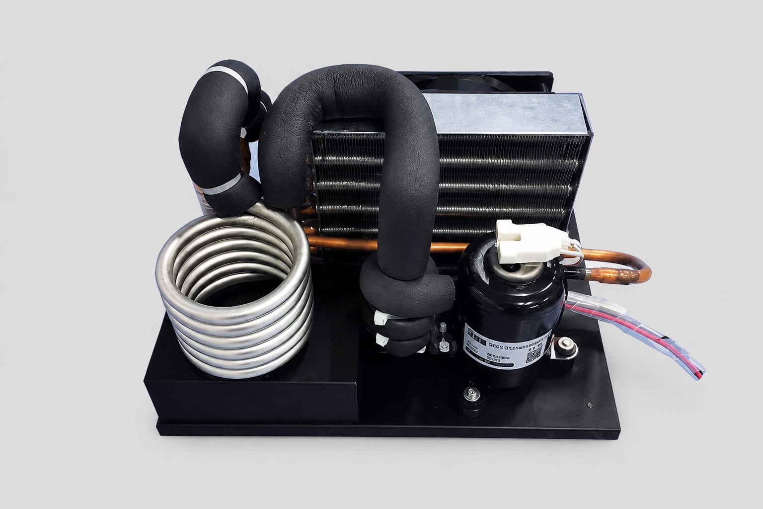 AlphaCooler compact liquid cooling unit with coolant connections