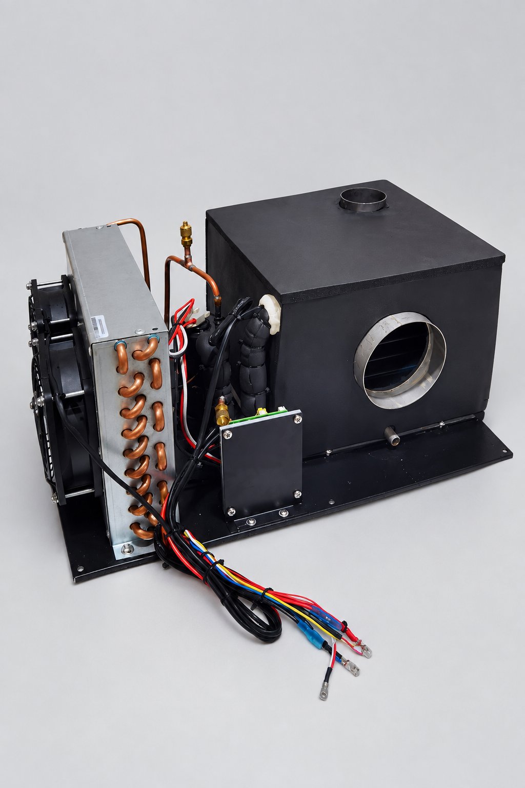 Twin-cylinder Micro DC Aircon module on a plain background