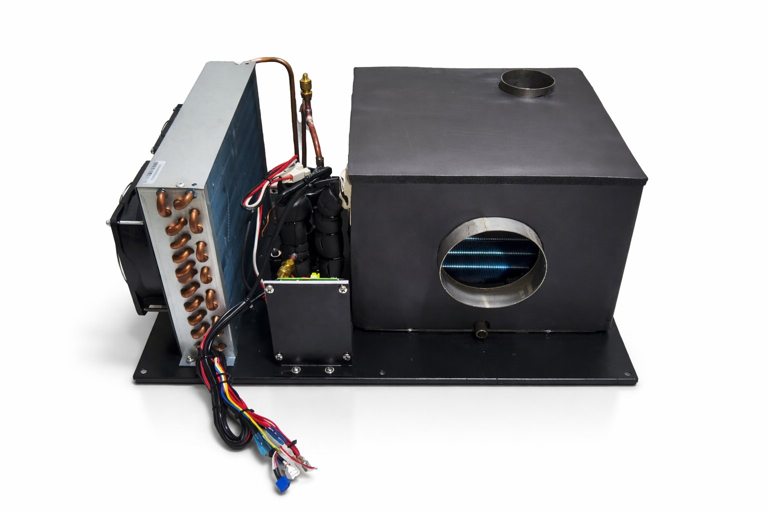 Battery cabinet with air cooling system for EV charging station