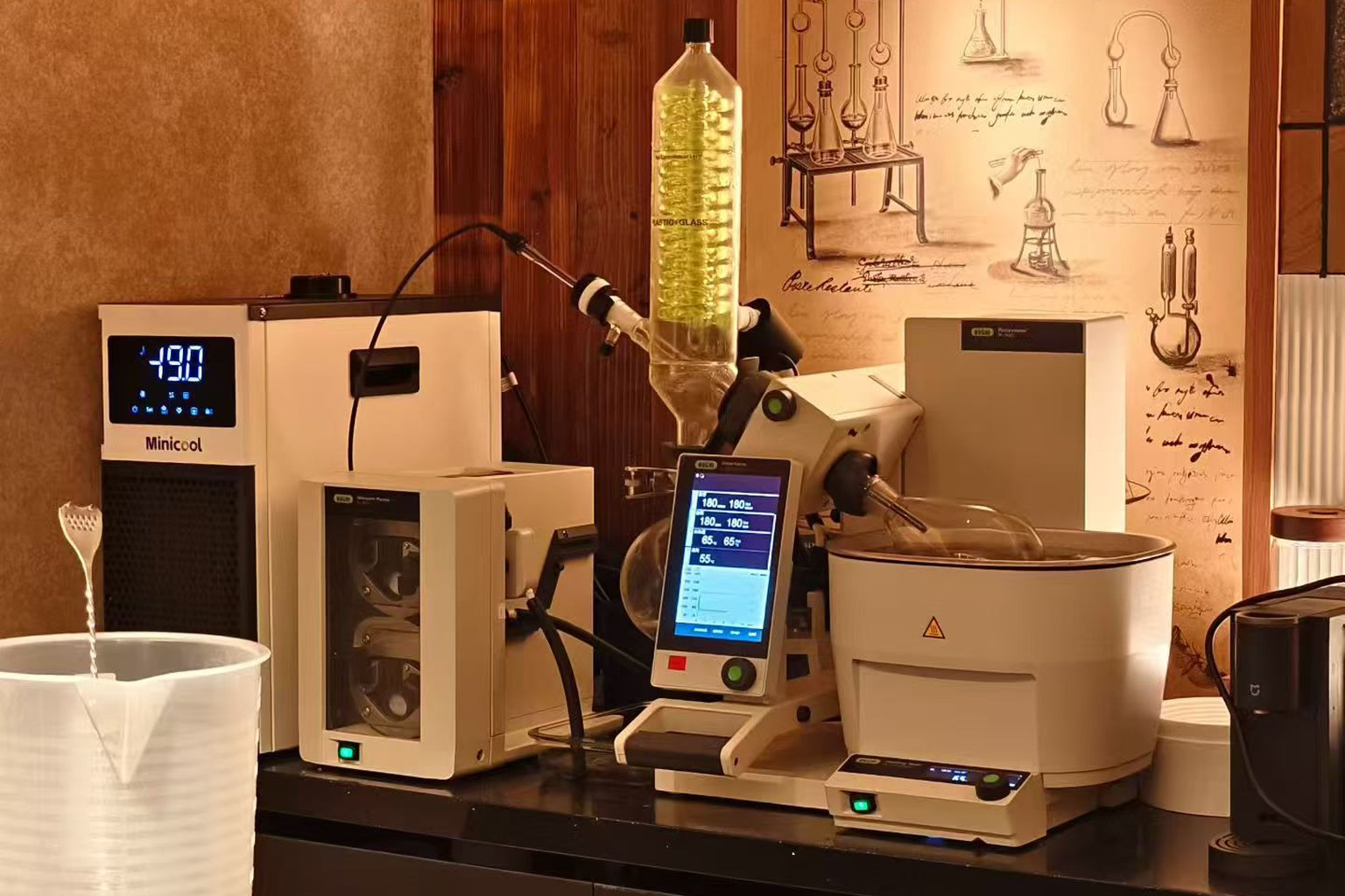 Benchtop recirculating chiller holding a sub-zero setpoint while cooling a rotary evaporator condenser